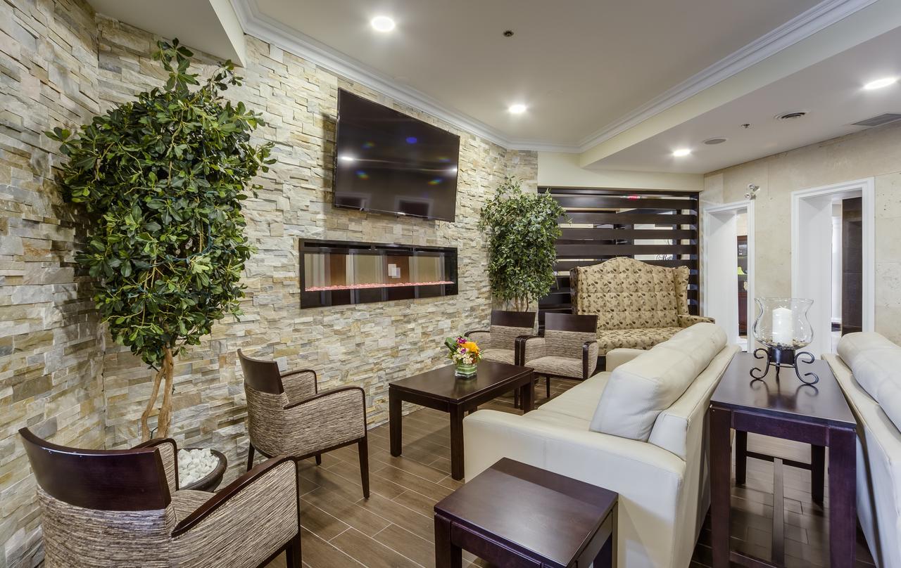 Monte Carlo Inn Vaughan Suites Dış mekan fotoğraf