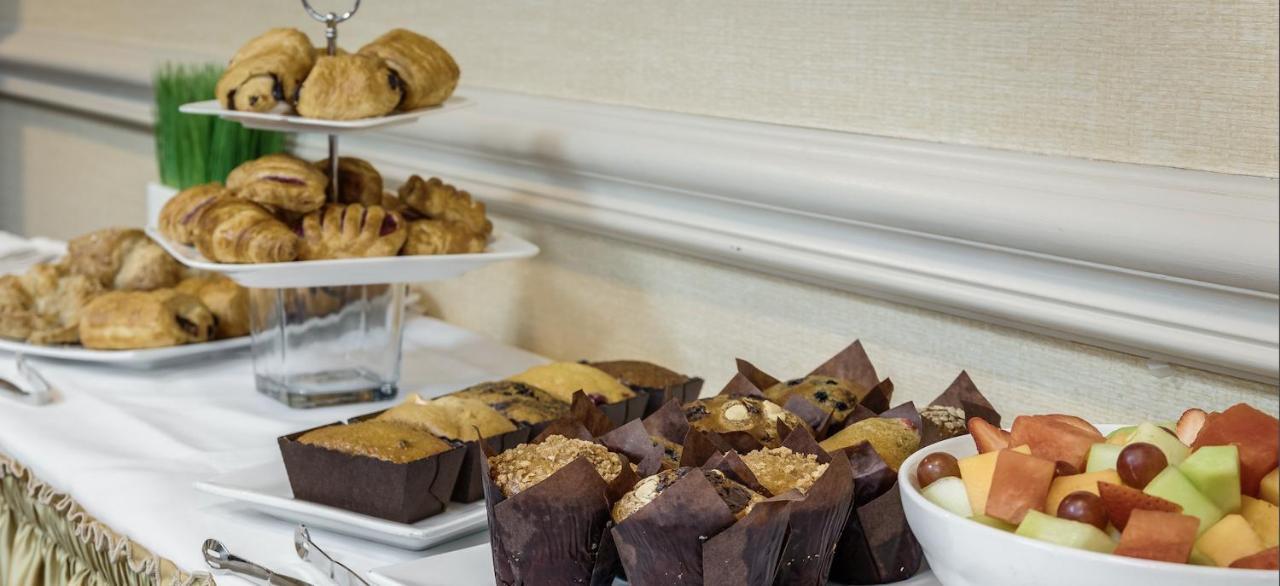 Monte Carlo Inn Vaughan Suites Dış mekan fotoğraf
