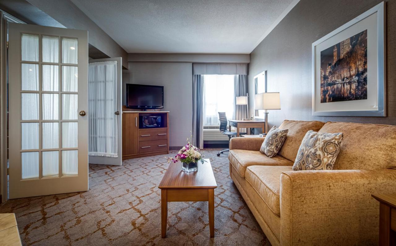 Monte Carlo Inn Vaughan Suites Dış mekan fotoğraf