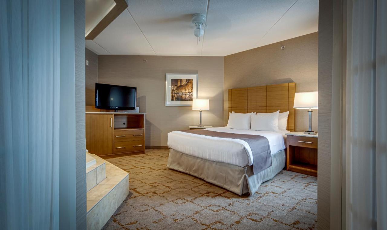 Monte Carlo Inn Vaughan Suites Dış mekan fotoğraf