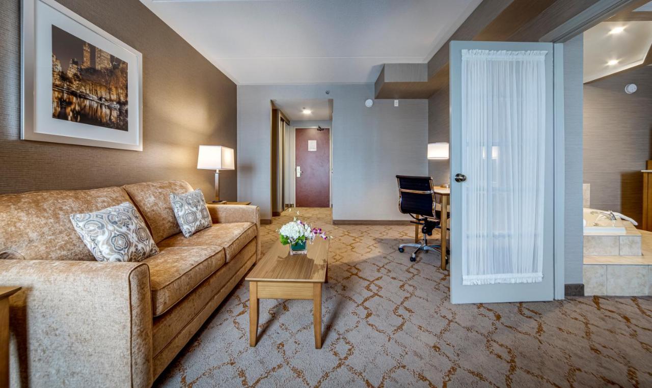 Monte Carlo Inn Vaughan Suites Dış mekan fotoğraf