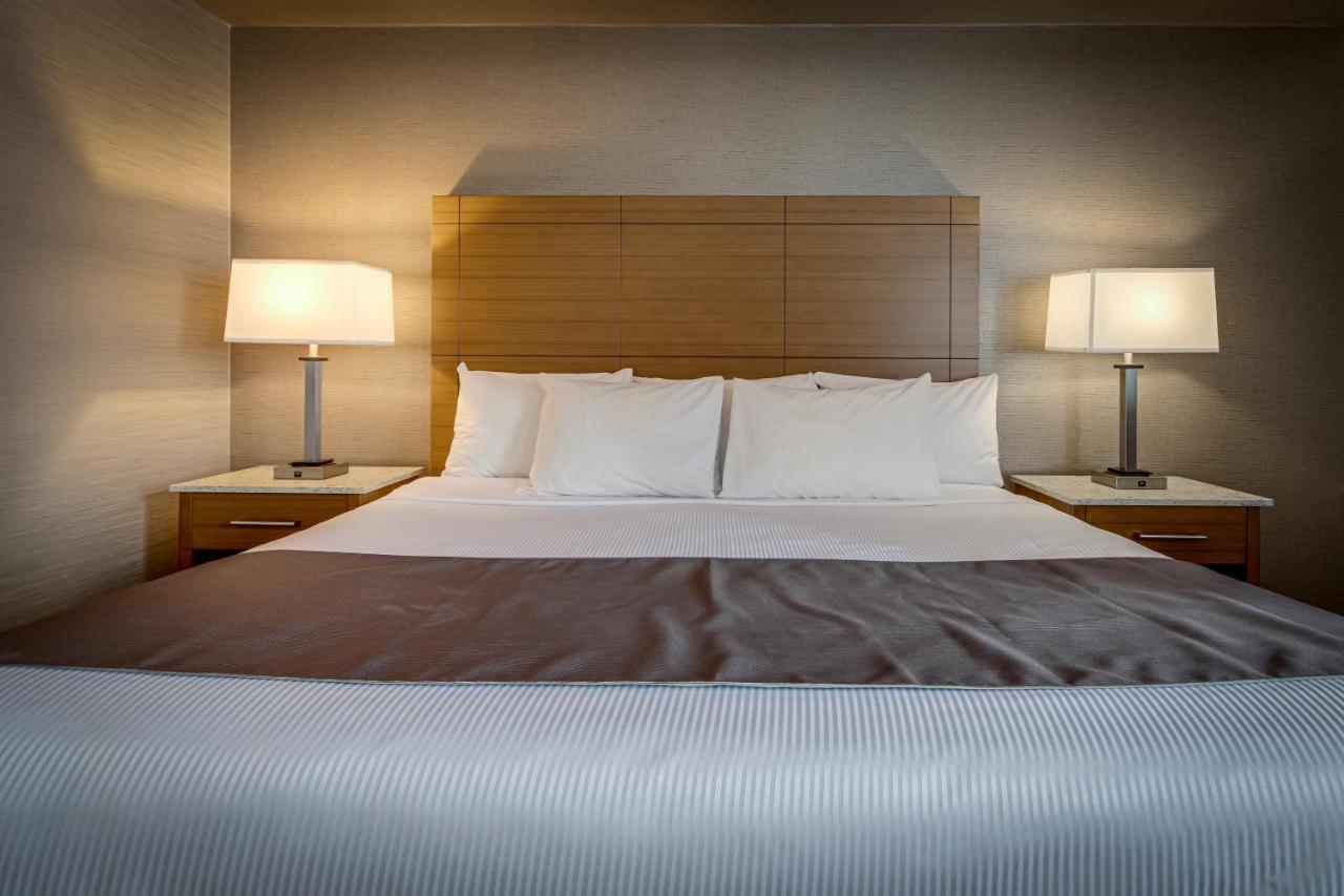 Monte Carlo Inn Vaughan Suites Dış mekan fotoğraf