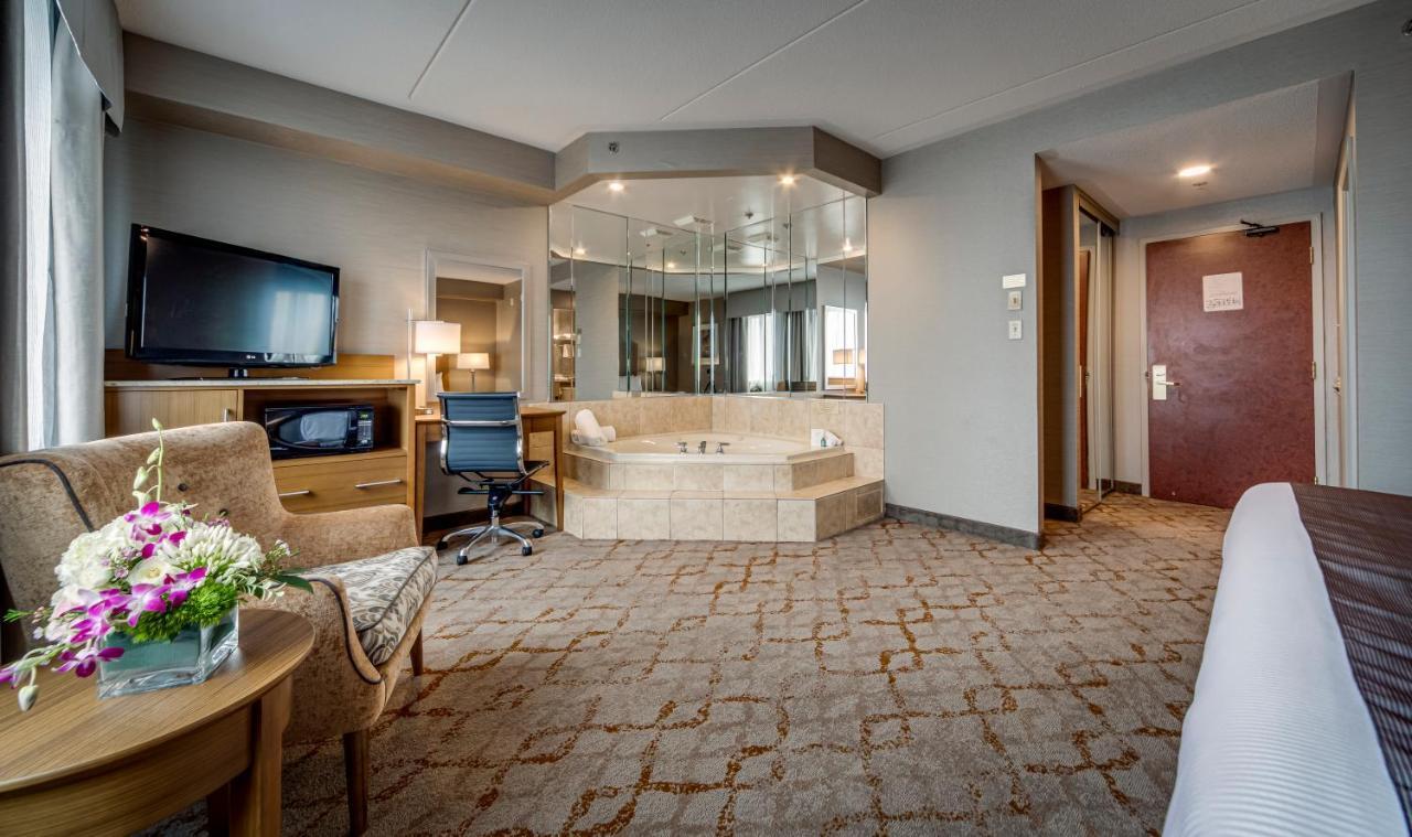 Monte Carlo Inn Vaughan Suites Dış mekan fotoğraf